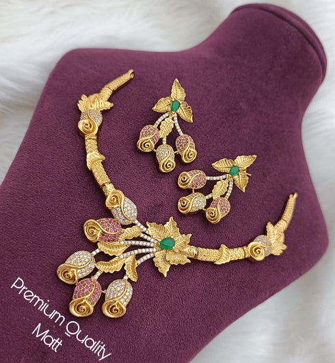 Gold Plated Floral Necklace With Earrings